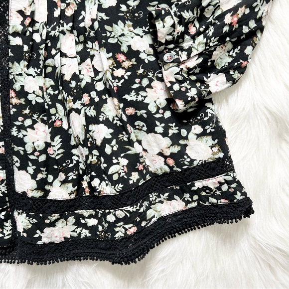 Anthropologie Eyelet Embroidered Pintuck Pleated Black Floral Peasant Top Size 0 - Picture 5 of 13